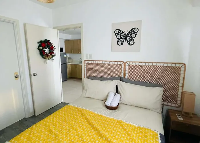 1bedroom Unit In Qc - Free Swimming * Manila