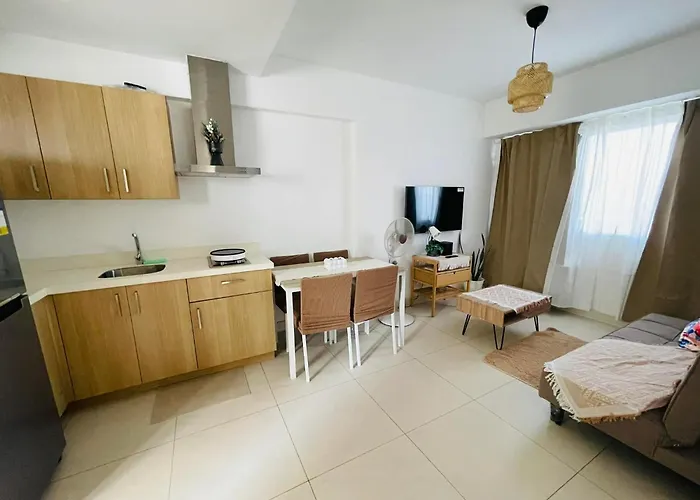 Aparthotel 1bedroom Unit In Qc - Free Swimming