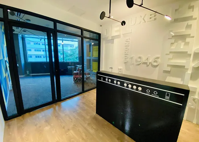 Aparthotel 1bedroom Unit In Qc - Free Swimming Manila